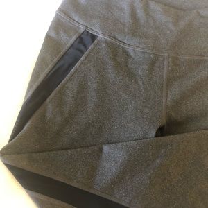 Fabletics workout crop leggings